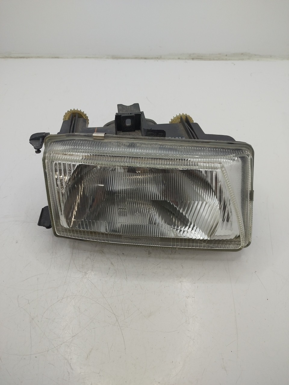 Farol/ Otica Dianteiro DTO SEAT IBIZA II  de 1993 a 2002