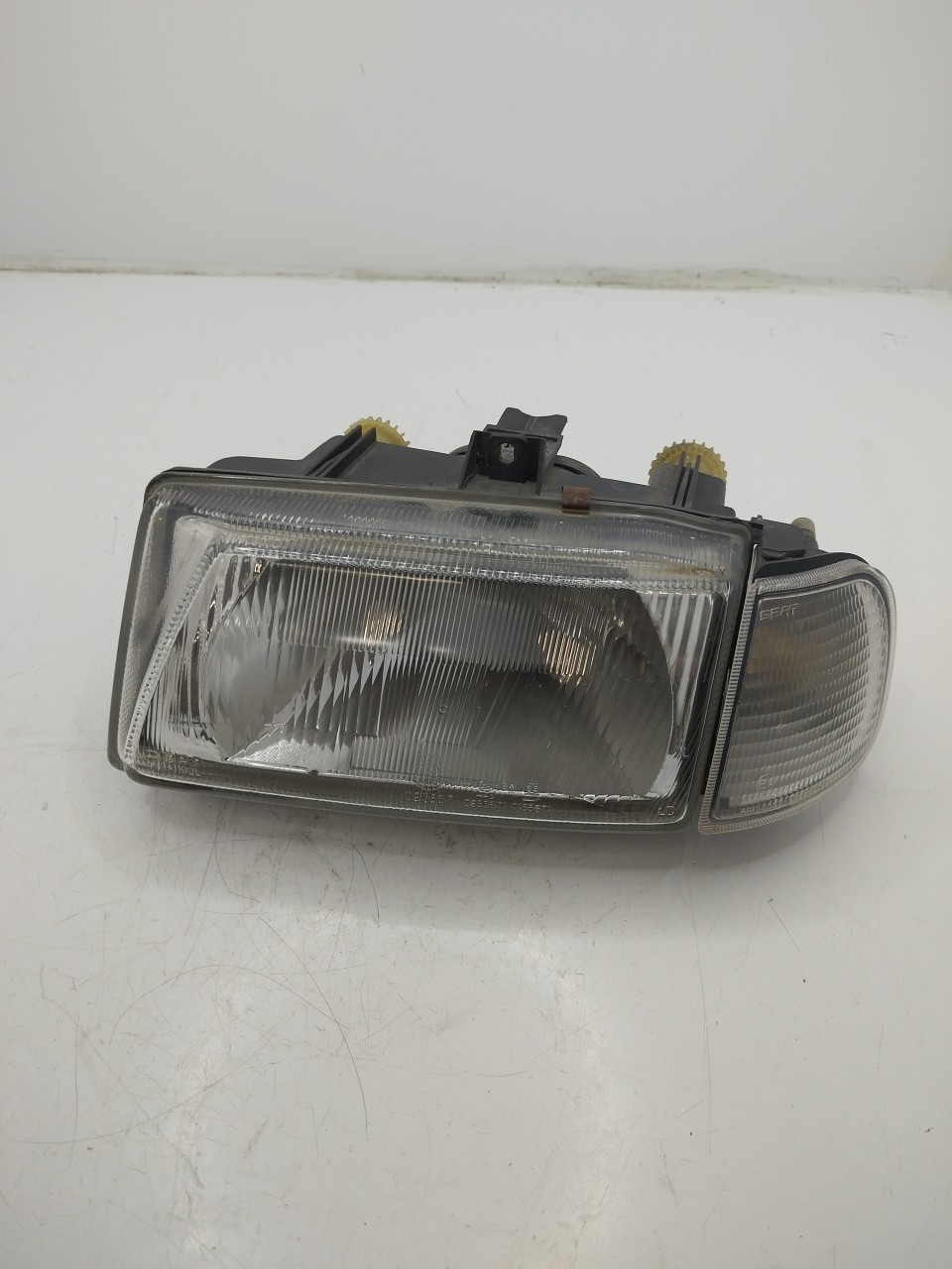 Farol/ Otica Dianteiro ESQ SEAT IBIZA II  de 1993 a 2002
