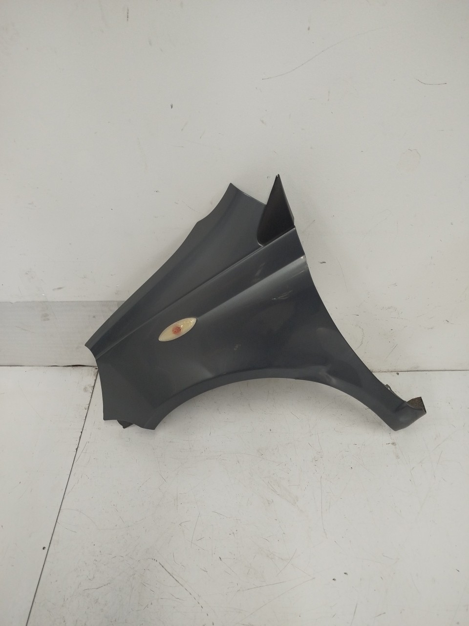 Guarda Lamas Esq TOYOTA YARIS  de 1999 a 2005