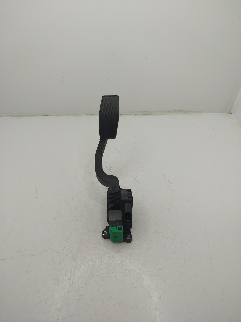 PEDAL ACELERADOR  OPEL CORSA D  de 2006 a 2014