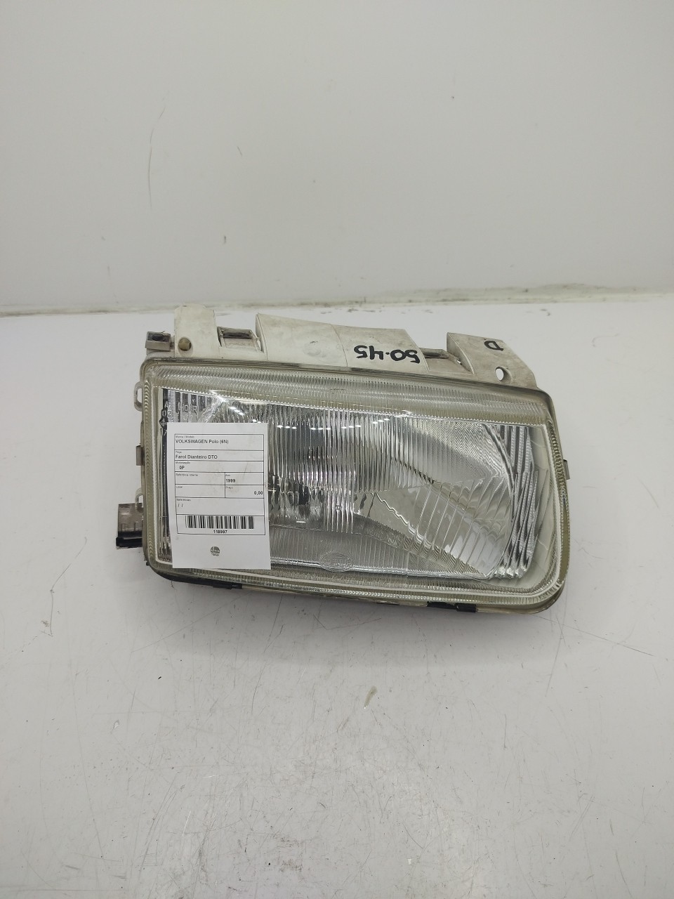 Farol/ Otica Dianteiro DTO VOLKSWAGEN Polo  de  a 