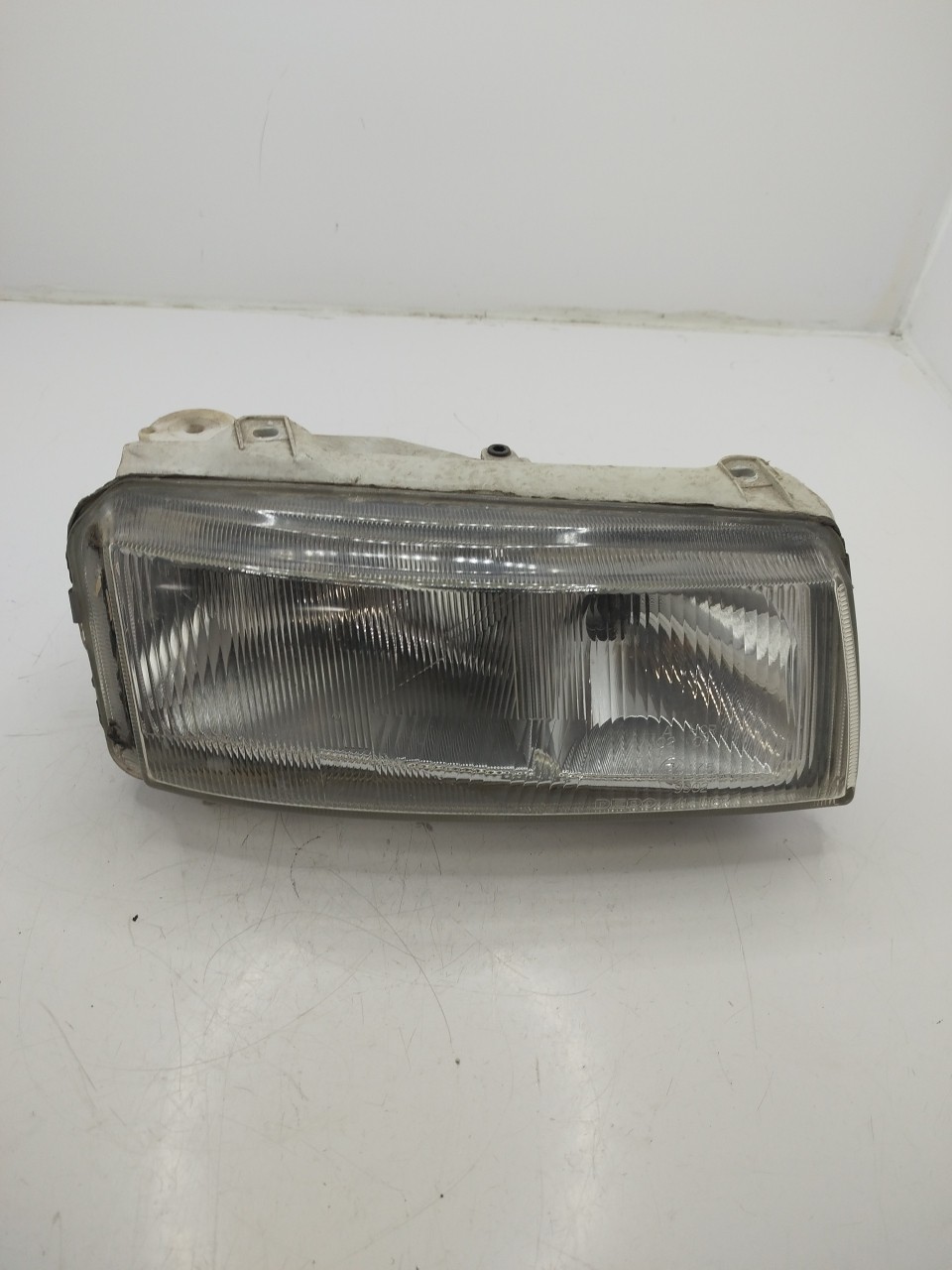 Farol/ Otica Dianteiro DTO VOLKSWAGEN PASSAT  de 1988 a 1997