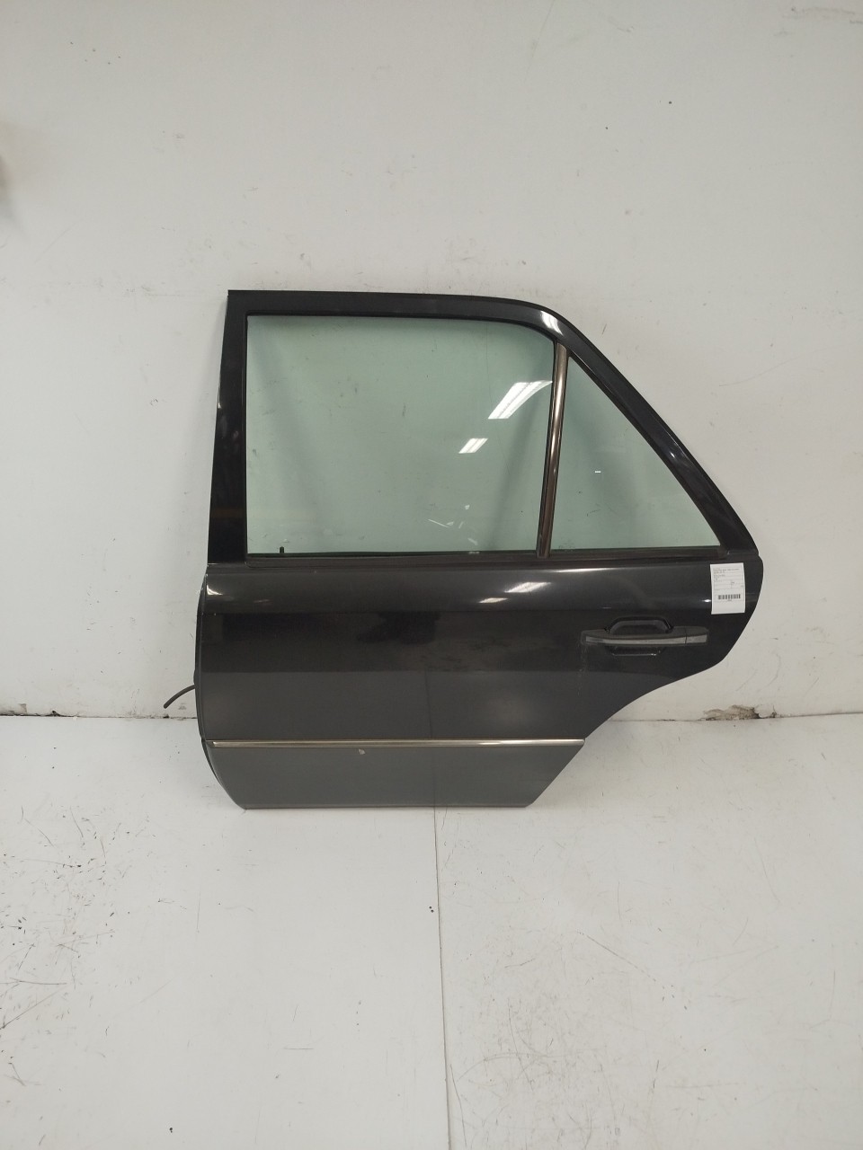 Porta Tras ESQ MERCEDES-BENZ TRÊS VOLUMES  de 1984 a 1993