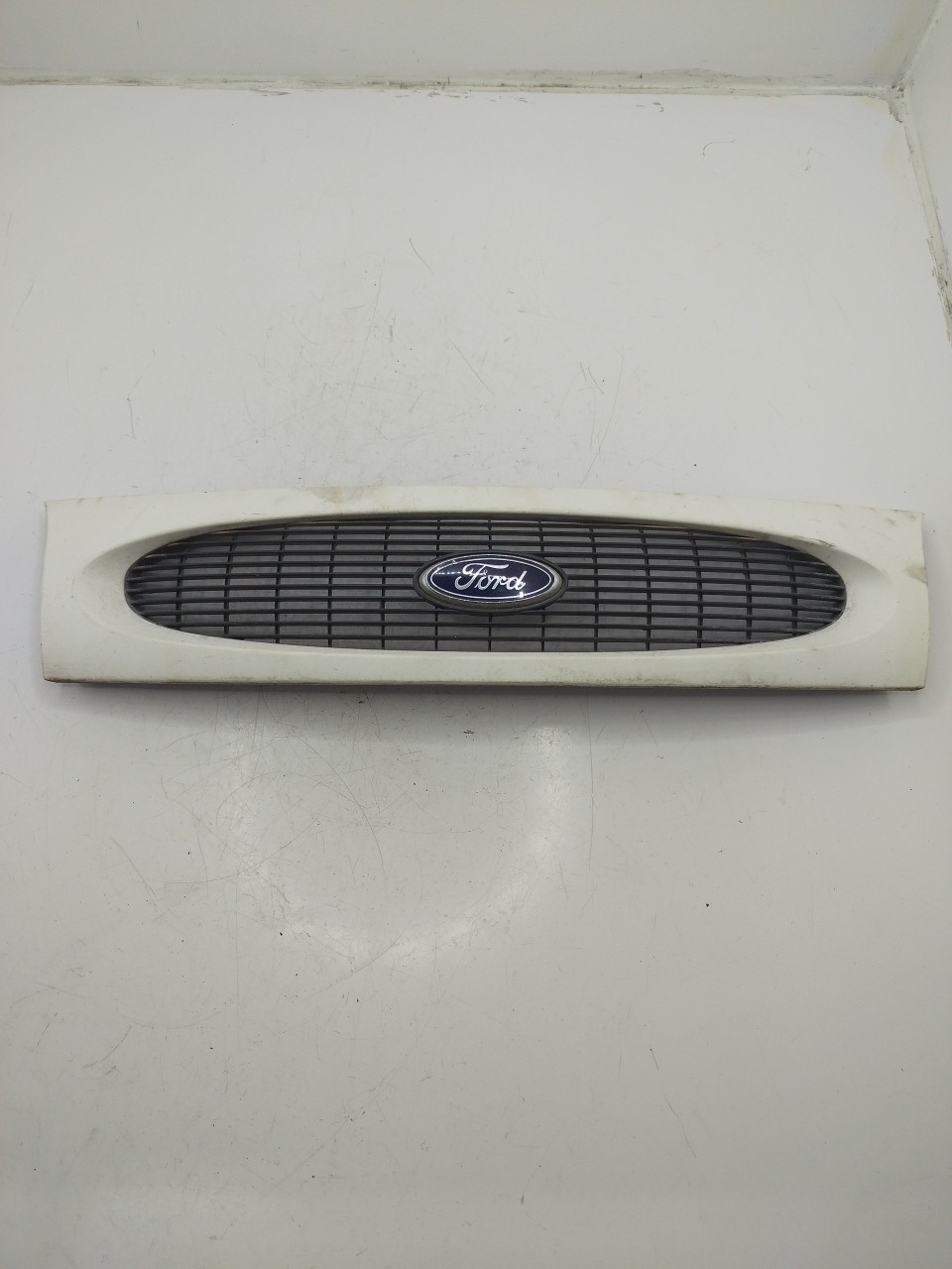 Grelha da Frente FORD FIESTA IV  de 1995 a 2002