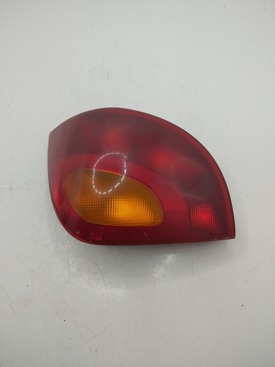 Farolim Stop Esq FORD FIESTA IV  de 1995 a 2002