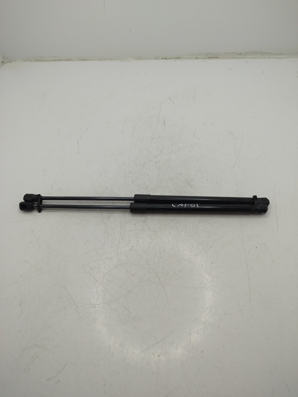Amortecedor do capot VOLKSWAGEN POLO  de 2001 a 2014