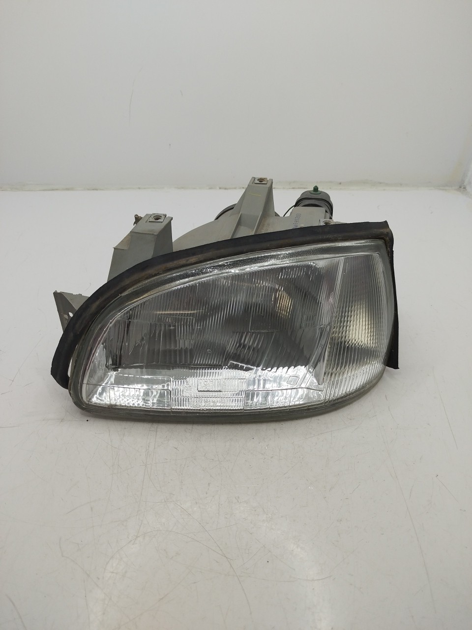 Farol/ Otica Dianteiro ESQ RENAULT CLIO I  de 1990 a 1998