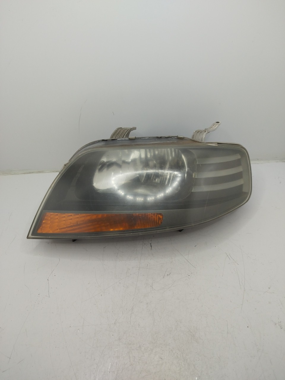Farol/ Otica Dianteiro ESQ CHEVROLET AVEO / KALOS Hatchback  de 2003 a 2008