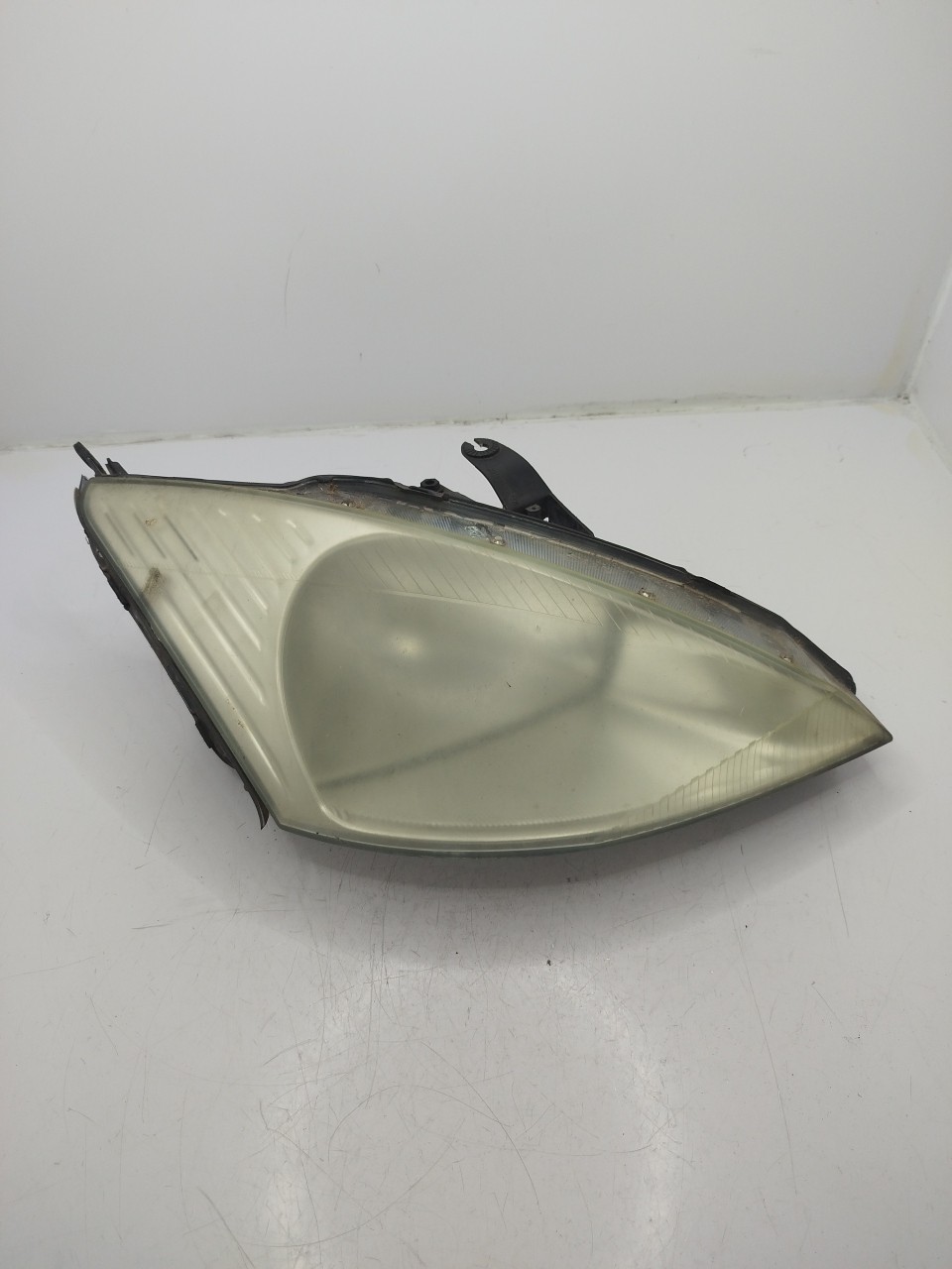 Farol/ Otica Dianteiro DTO FORD Focus I Carrinha  de  a 