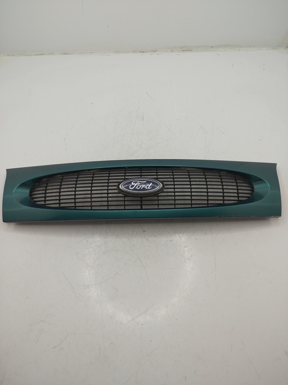 Grelha da Frente FORD FIESTA IV  de 1995 a 2002
