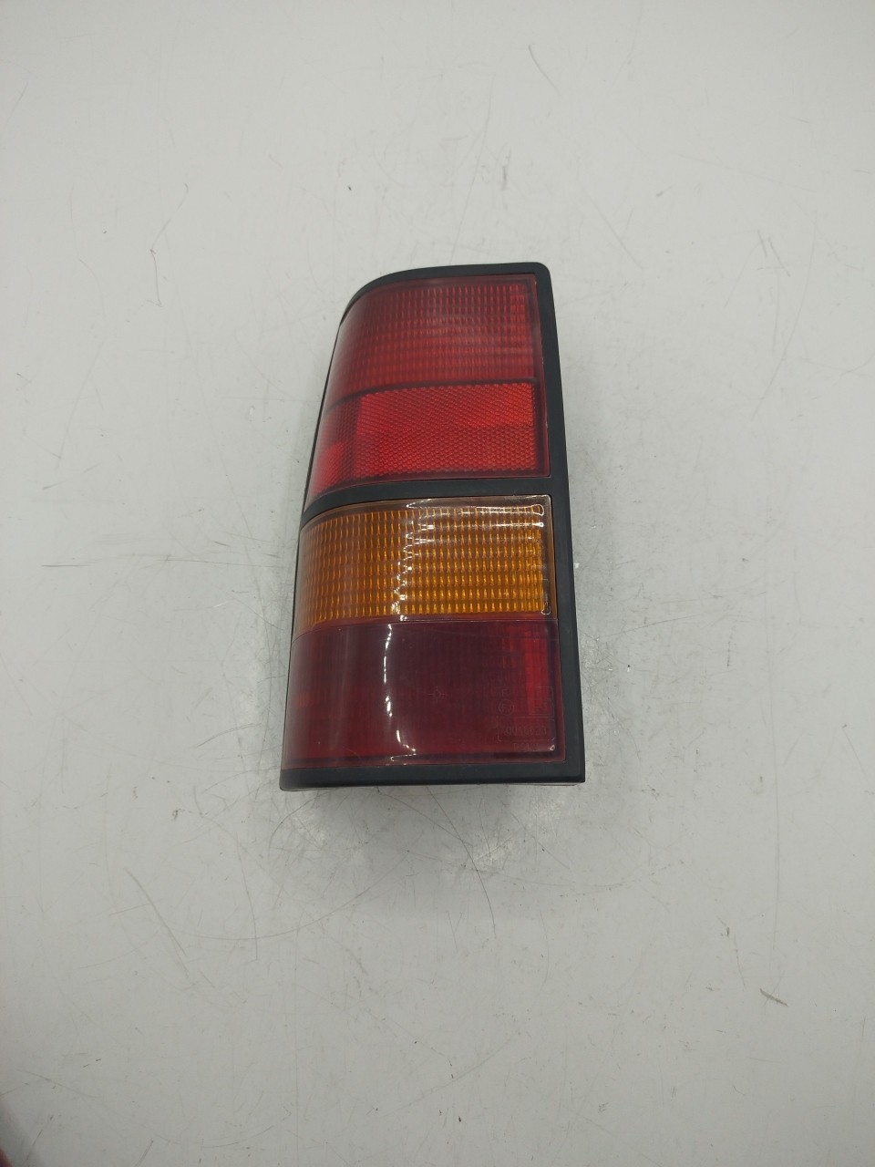 Farolim Stop Esq OPEL CORSA A TR  de 1982 a 1993
