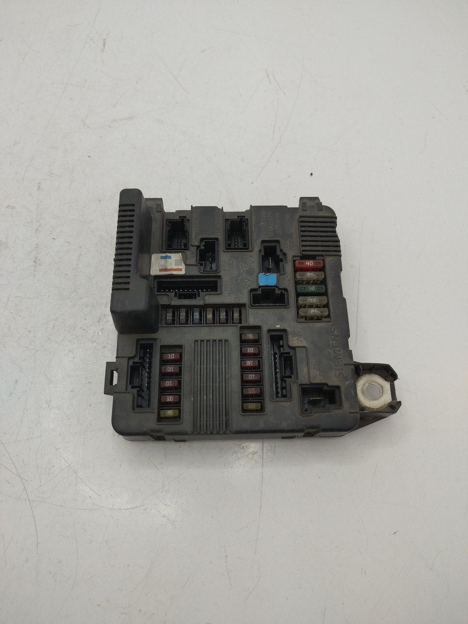 Caixa dos Fusíveis RENAULT MEGANE II  de 2001 a 2012