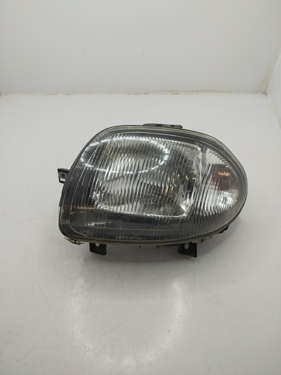 Farol/ Otica Dianteiro ESQ RENAULT Clio II  de  a 