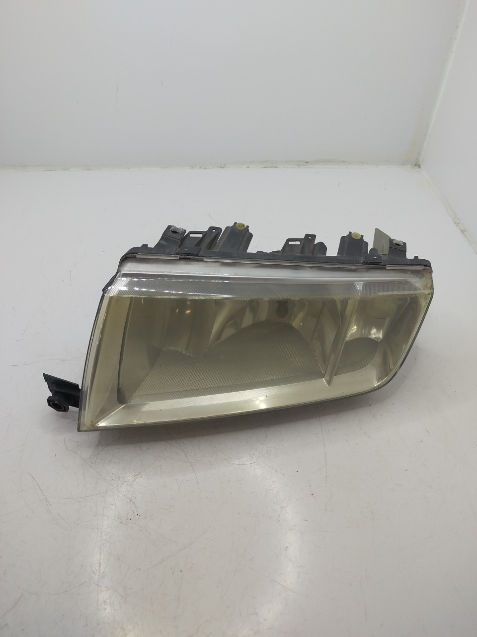 Farol/ Otica Dianteiro ESQ SKODA Fabia I Break  de  a 