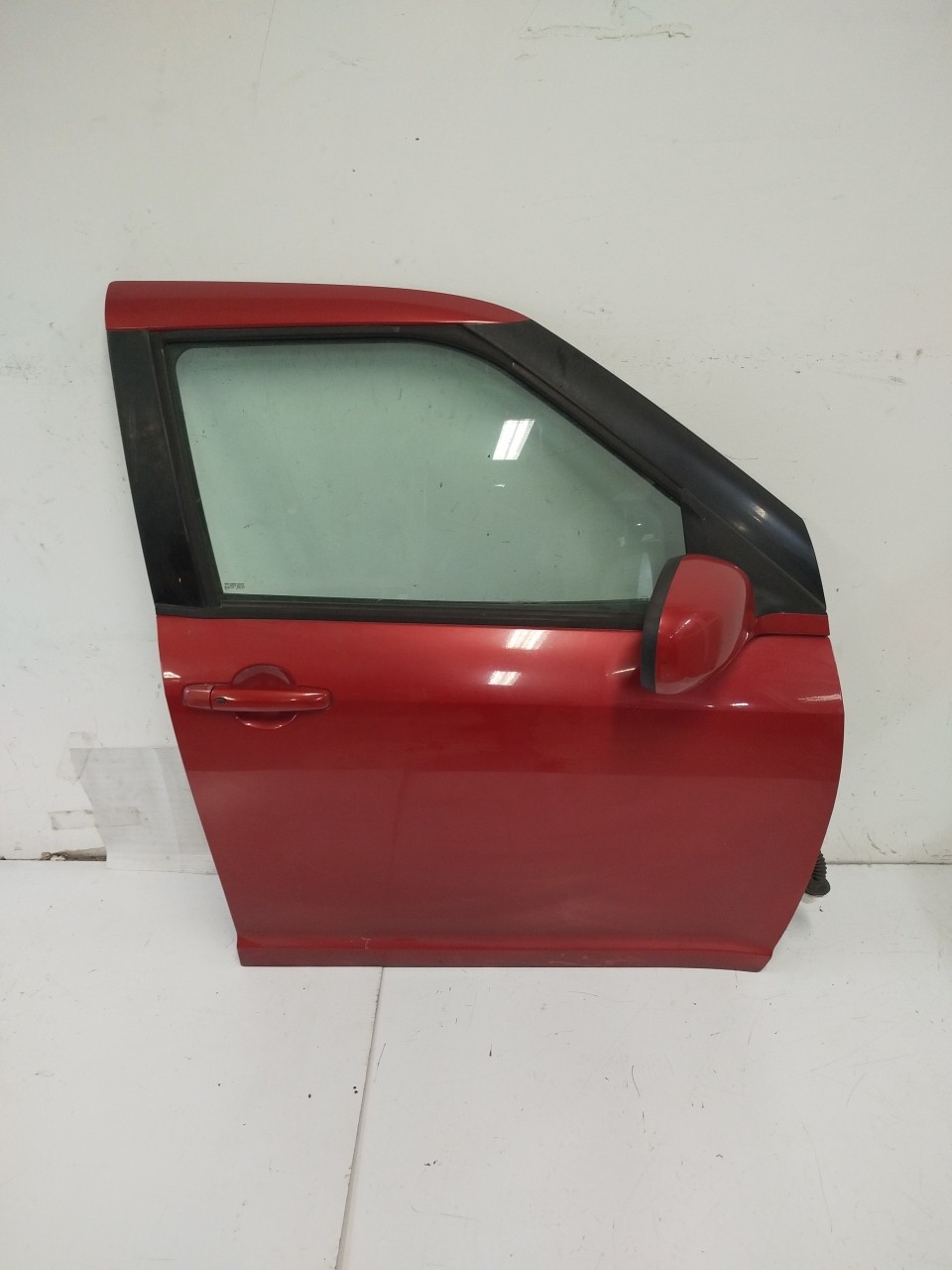 Porta Frente Dto SUZUKI SWIFT III  de 2005 a 0