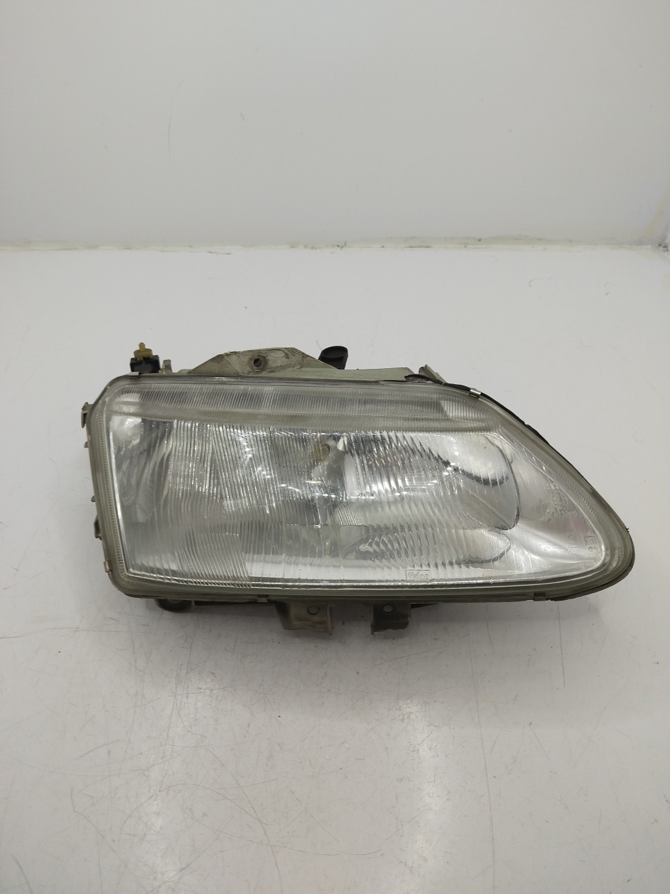 Farol/ Otica Dianteiro DTO RENAULT LAGUNA I  de 1993 a 2002
