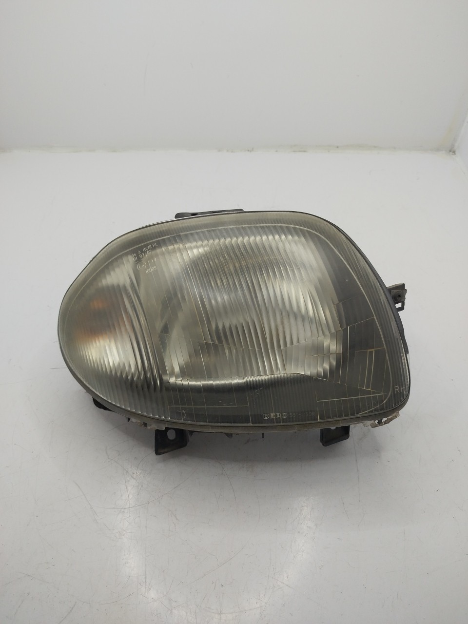Farol/ Otica Dianteiro DTO RENAULT Clio II  de  a 