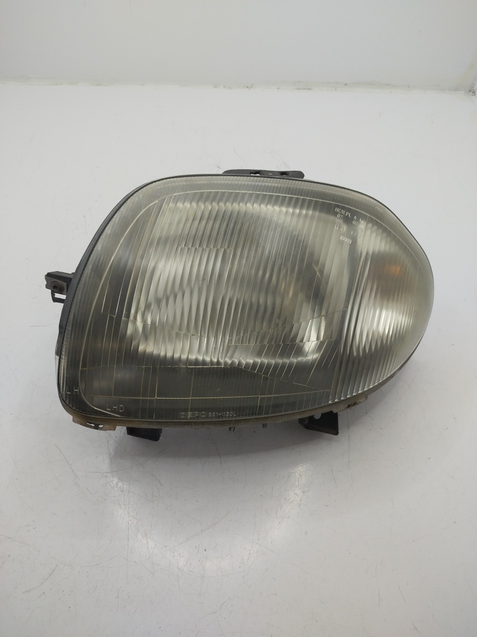 Farol/ Otica Dianteiro ESQ RENAULT Clio II  de  a 