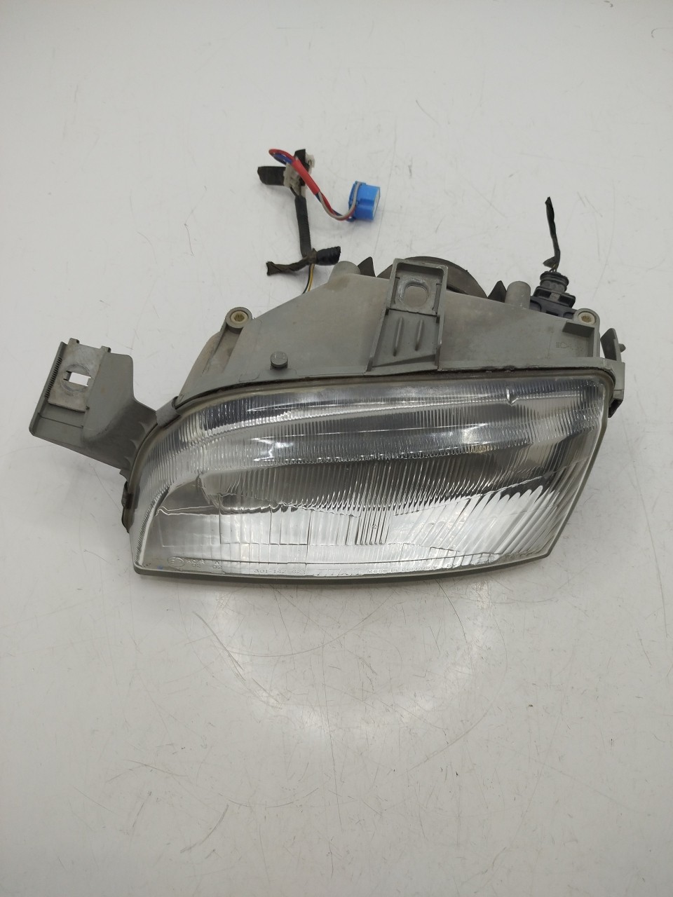 Farol/ Otica Dianteiro ESQ FIAT PUNTO  de 1993 a 1999