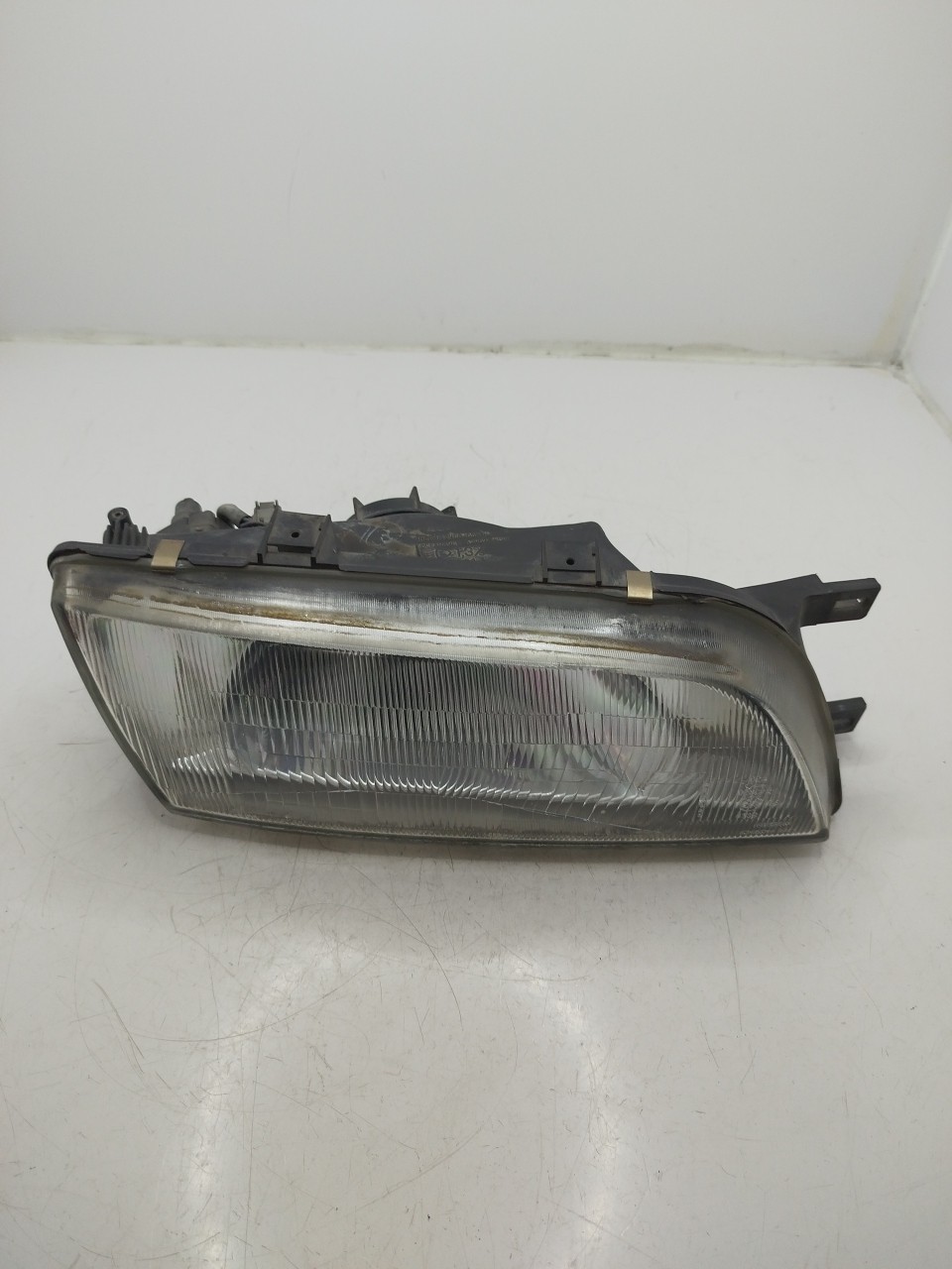 Farol/ Otica Dianteiro DTO NISSAN ALMERA I Hatchback  de 1995 a 2001