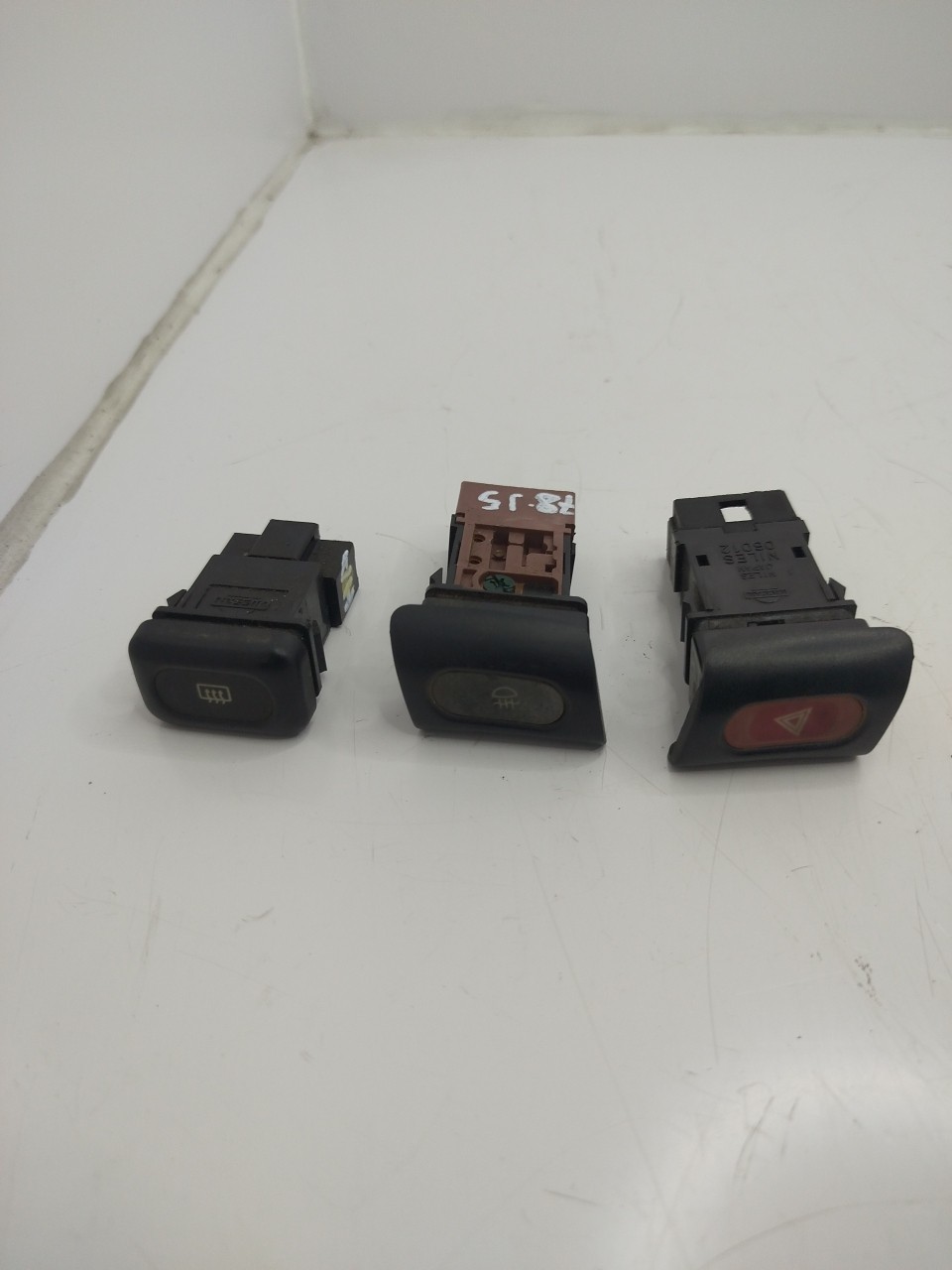 Botão / Interruptor de Luzes NISSAN VANETTE CARGO Caixa  de 1994 a 2002