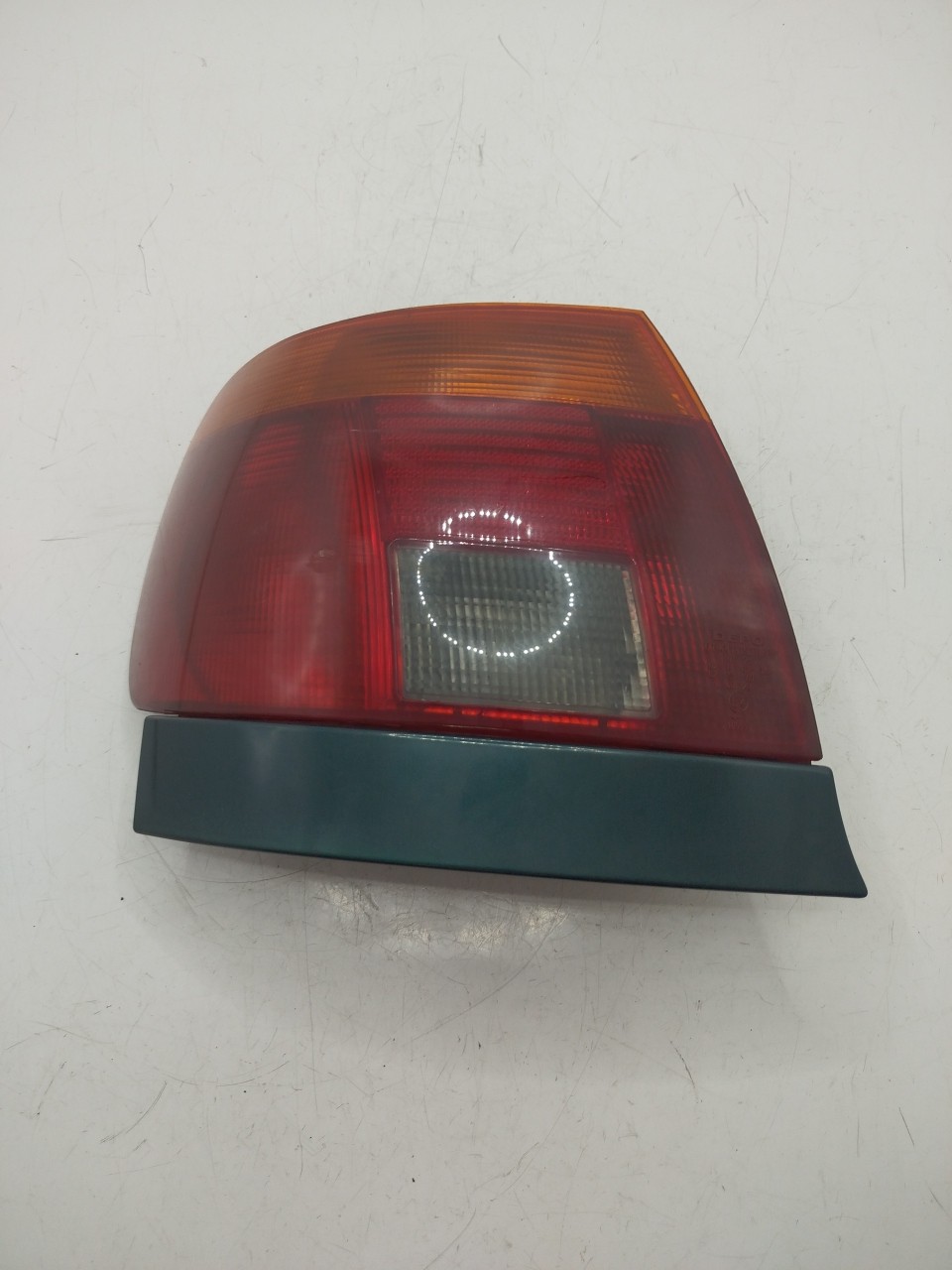 Farolim Stop Esq AUDI A4  de 1994 a 2001