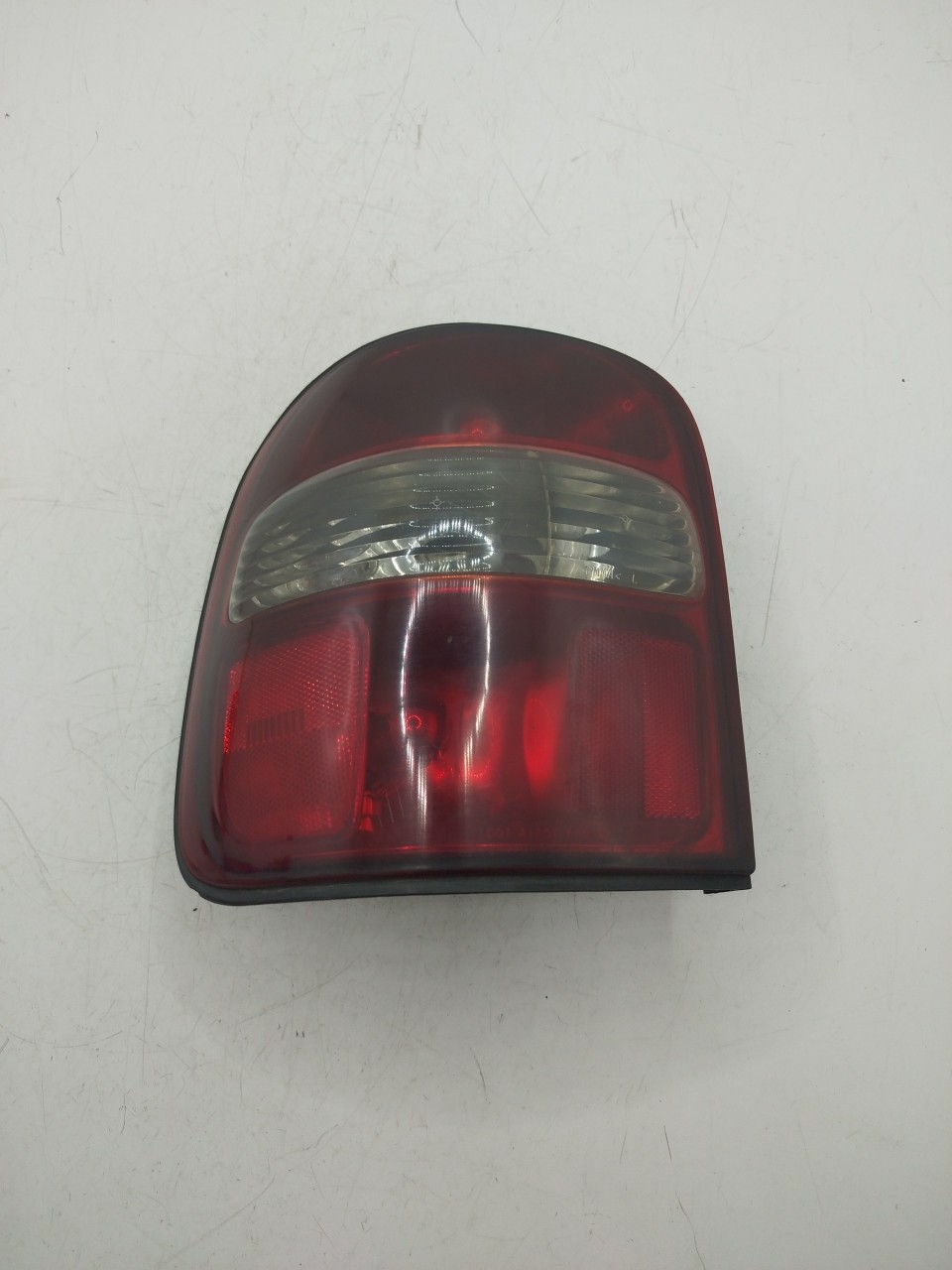 Farolim Stop Esq KIA SPORTAGE  de 1994 a 2005