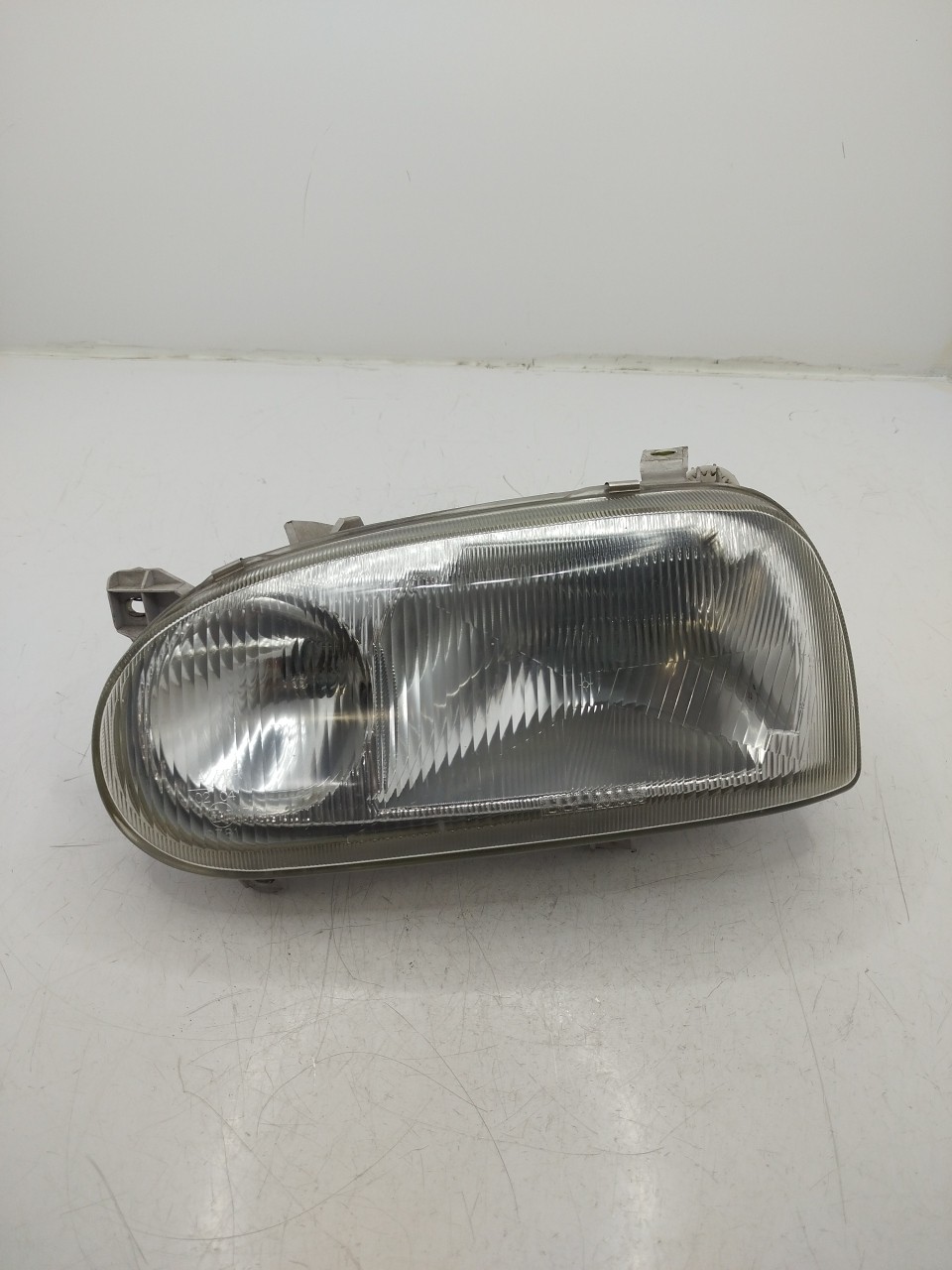 Farol/ Otica Dianteiro ESQ VOLKSWAGEN GOLF III  de 1991 a 1998