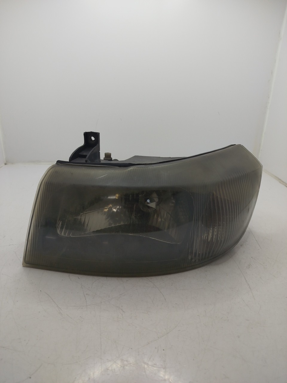 Farol/ Otica Dianteiro ESQ FORD TRANSIT Caixa  de 2000 a 2006