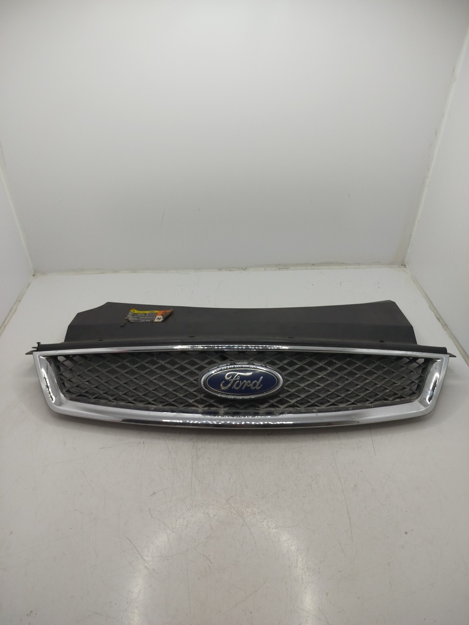 Grelha da Frente FORD Focus II Carrinha  de  a 