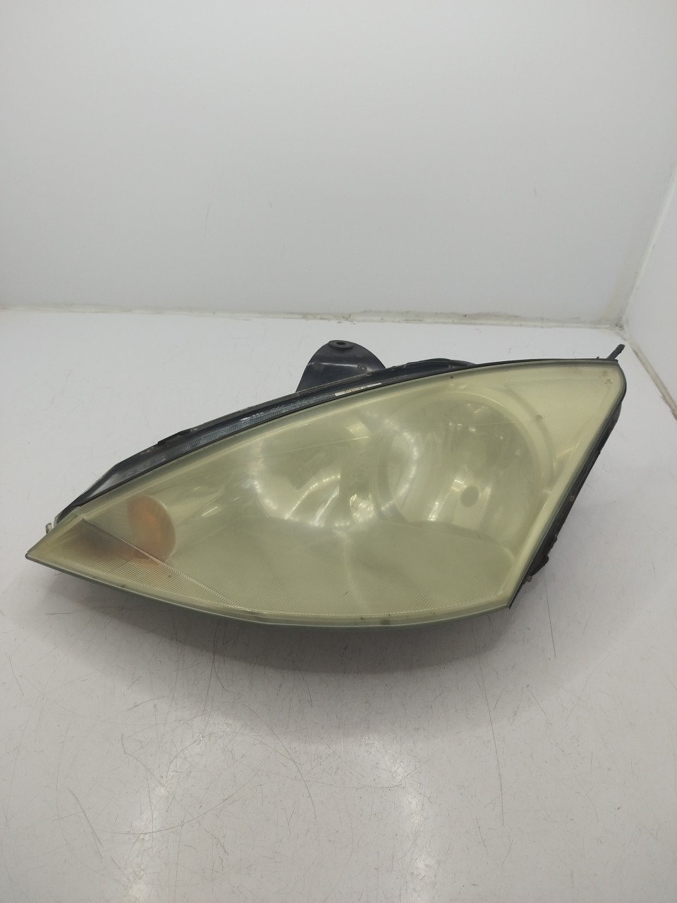 Farol/ Otica Dianteiro ESQ FORD Focus I Carrinha  de  a 