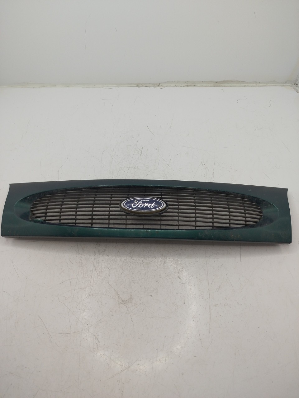 Grelha da Frente FORD FIESTA IV  de 1995 a 2002
