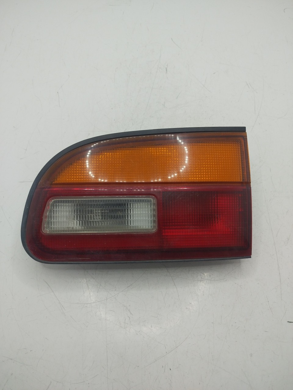 Farolim da Mala DTO MITSUBISHI L 400 Caixa  de 1994 a 2007