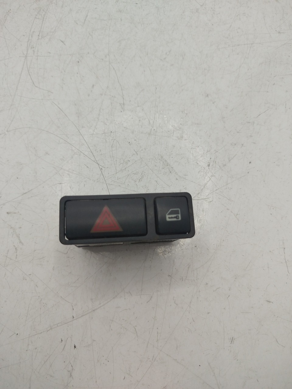 Comutador de pisca alerta CHEVROLET AVEO / KALOS Hatchback  de 2006 a 0
