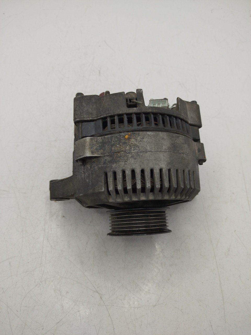 Alternador FORD Mondeo II Sedan  de  a 