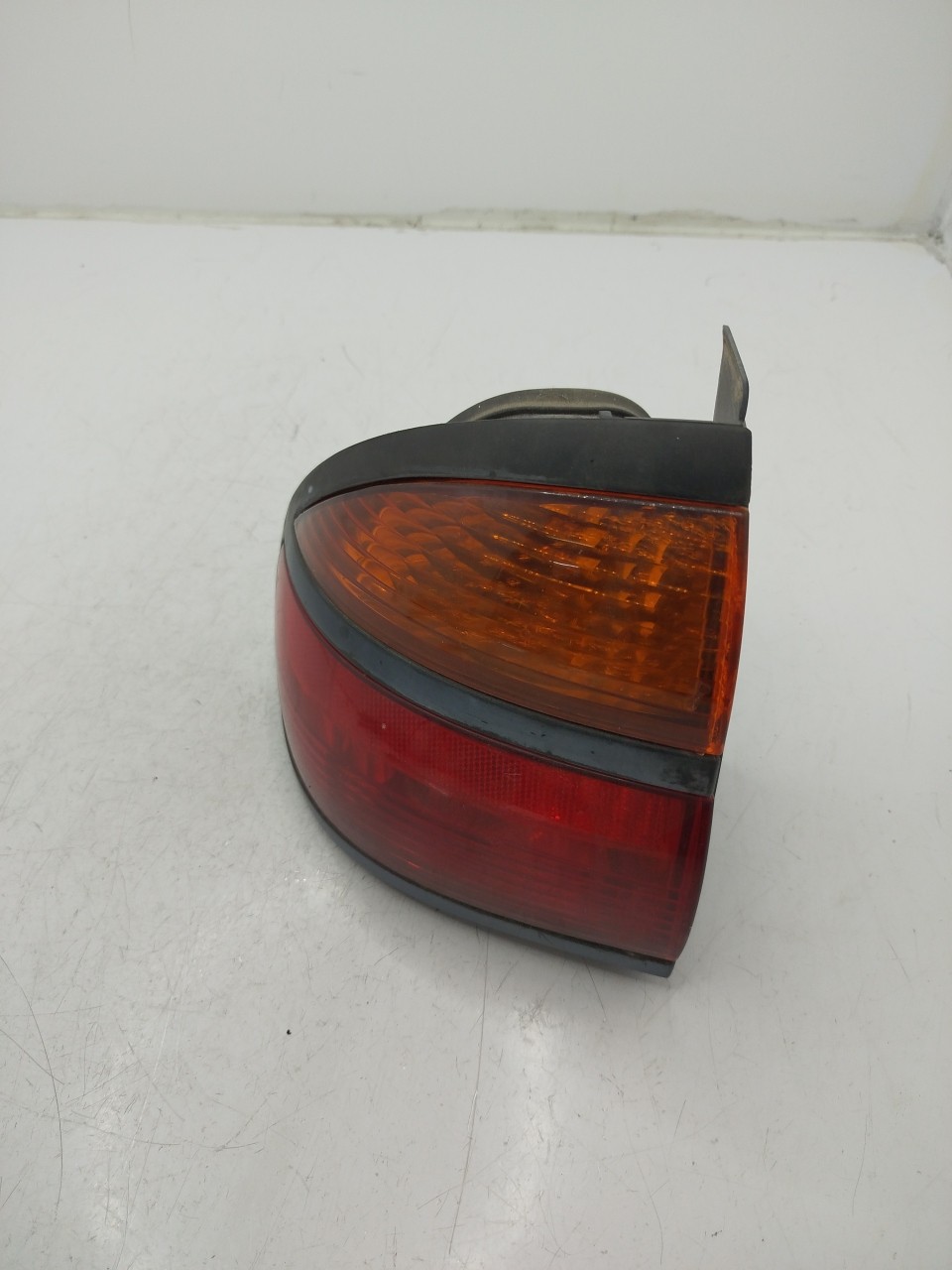 Farolim Stop Esq RENAULT LAGUNA I  de 1993 a 2002