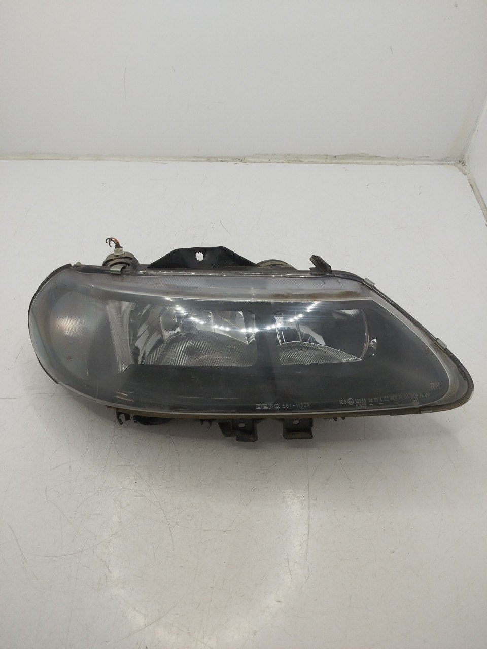 Farol/ Otica Dianteiro DTO RENAULT LAGUNA I  de 1993 a 2002