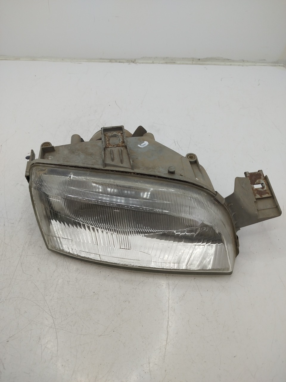 Farol/ Otica Dianteiro DTO FIAT PUNTO  de 1993 a 1999
