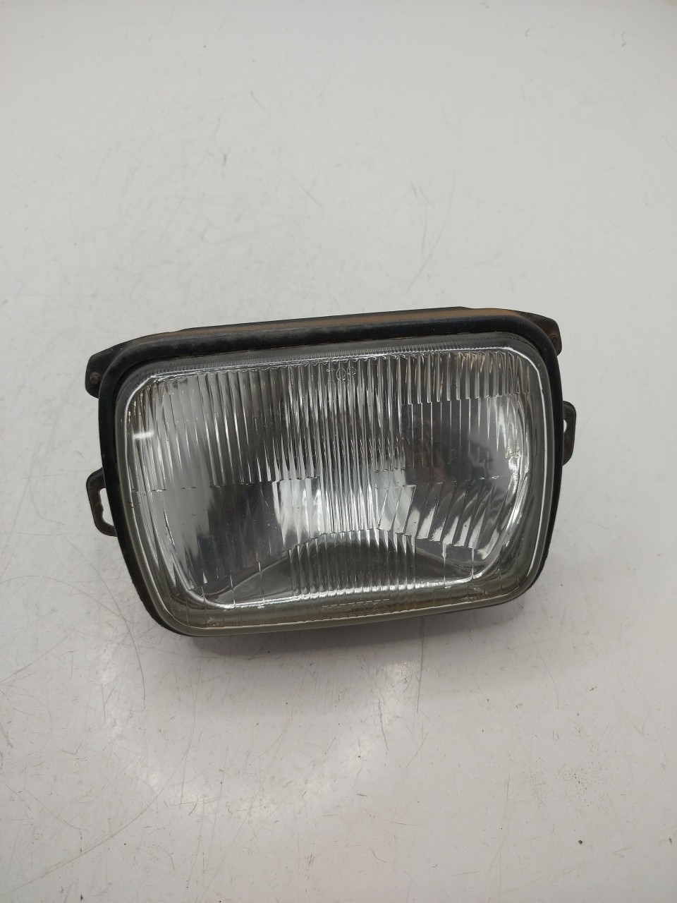 Farol/ Otica Dianteiro DTO MITSUBISHI L 300 / Delica II Chassis  de  a 