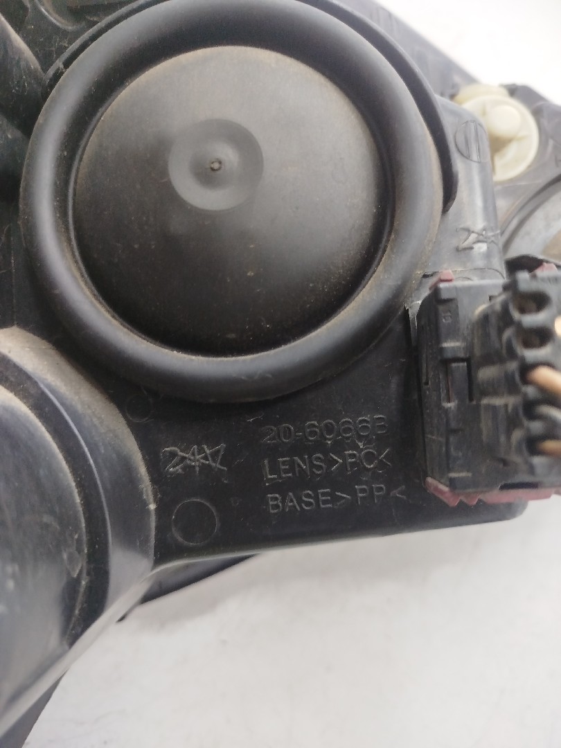 Farol/ Otica Dianteiro ESQ OPEL Corsa C de  a 
