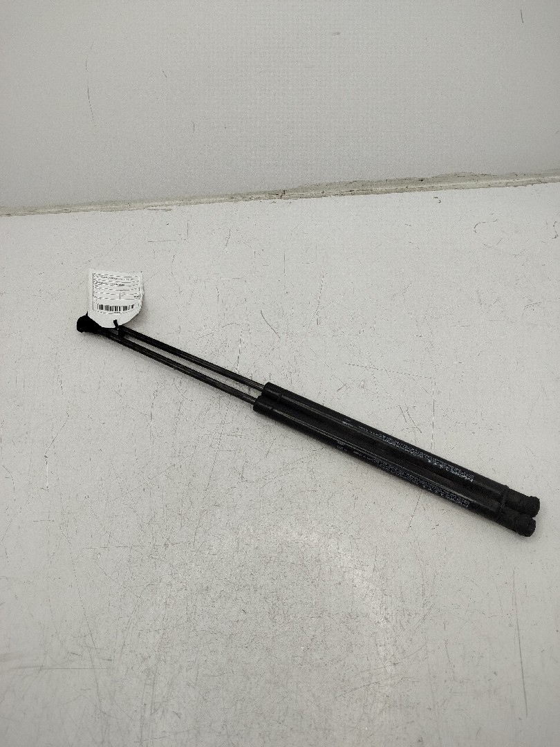 amortecedor porta da mala volkswagen polo  de 2001 a 2014