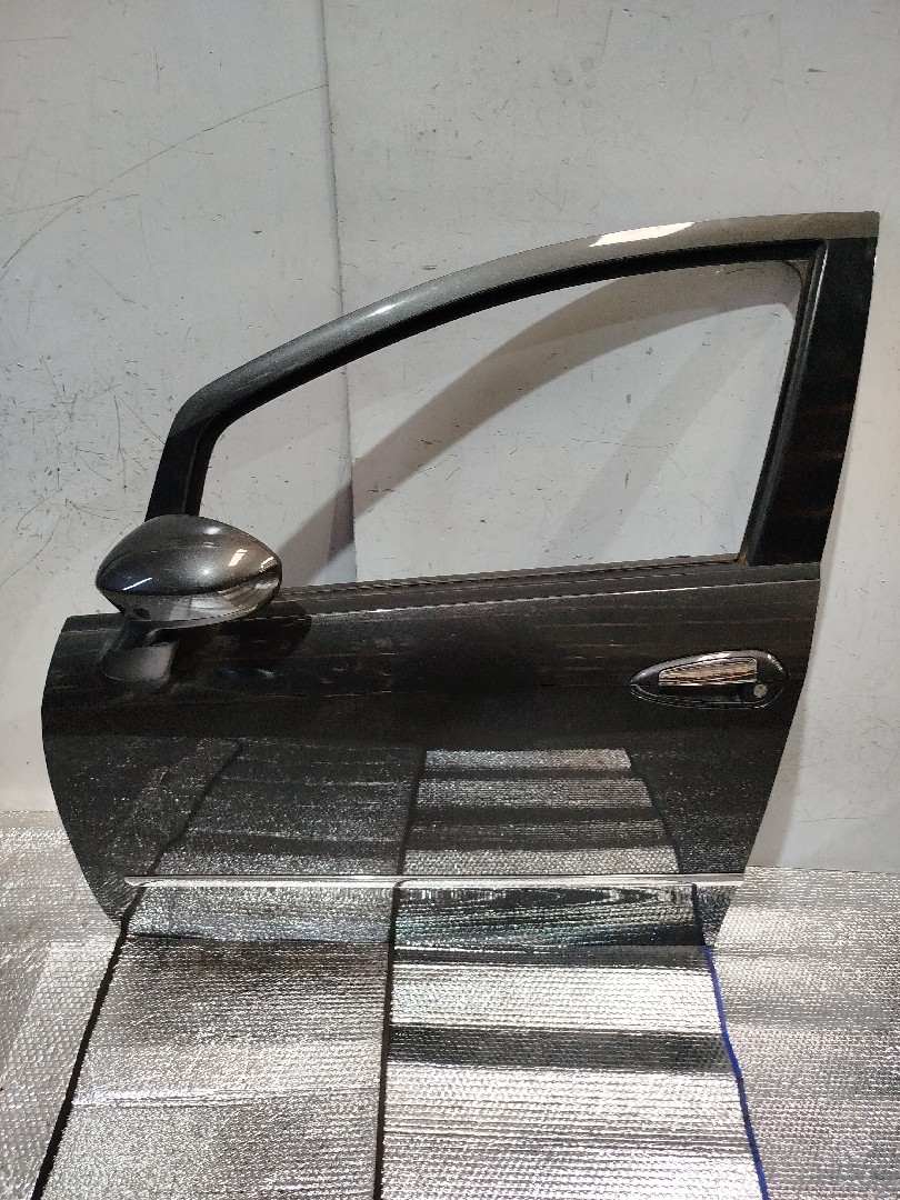 Porta Frente Esq FIAT LINEA  de 2006 a 0