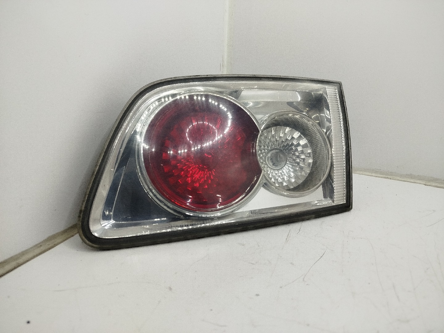 Farolim da Mala DTO MAZDA 6 Station Wagon  de 2002 a 2008