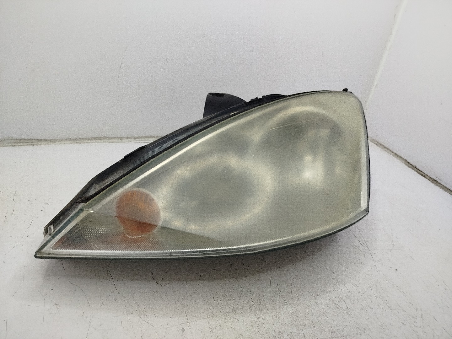 Farol/ Otica Dianteiro ESQ FORD Focus I Carrinha  de  a 