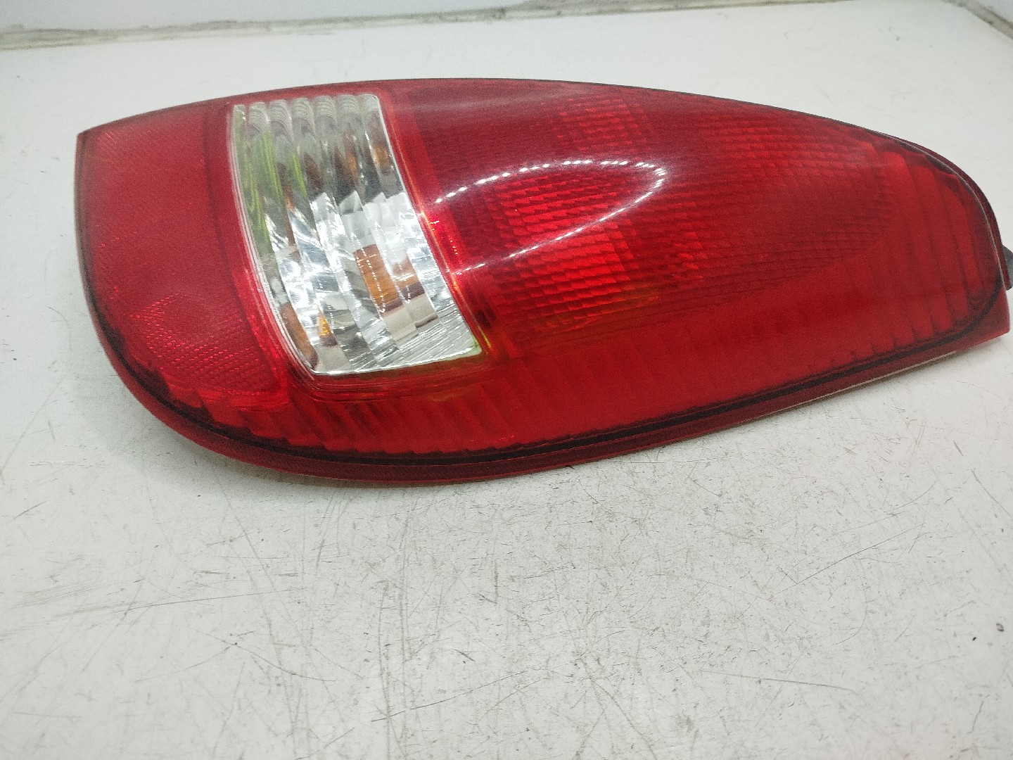 Farolim Stop Dto SUZUKI LIANA  de 2001 a 0