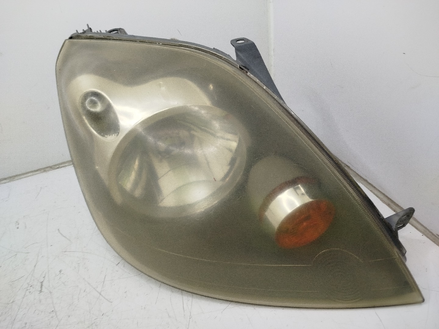 farol/ otica dianteiro dto ford fiesta v  de 2001 a 2014