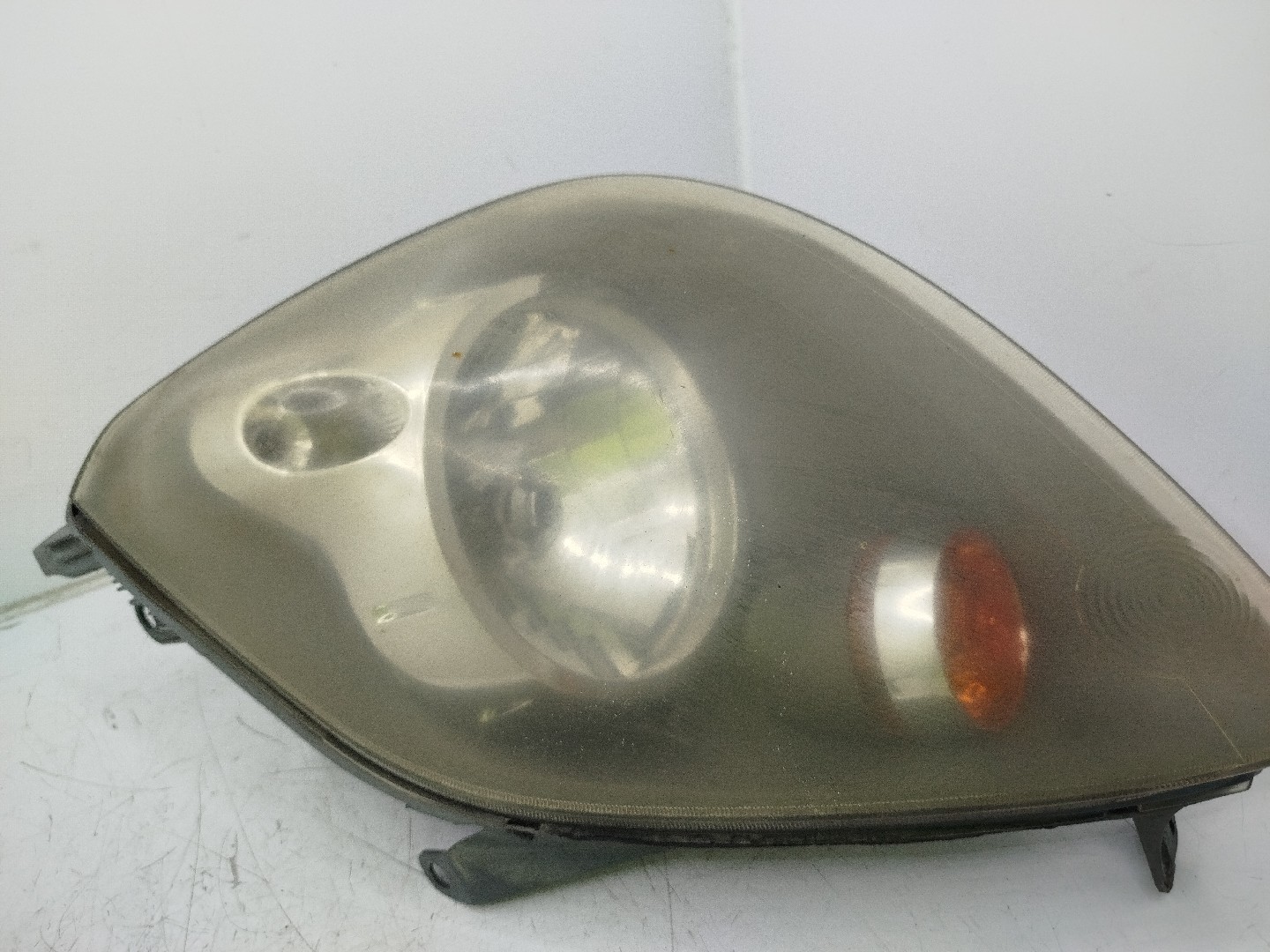 Farol/ Otica Dianteiro ESQ FORD FIESTA V  de 2001 a 2014