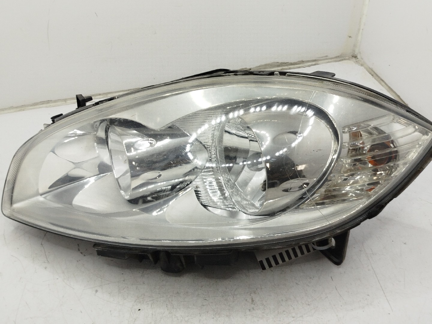 Farol/ Otica Dianteiro ESQ FIAT LINEA  de 2006 a 0