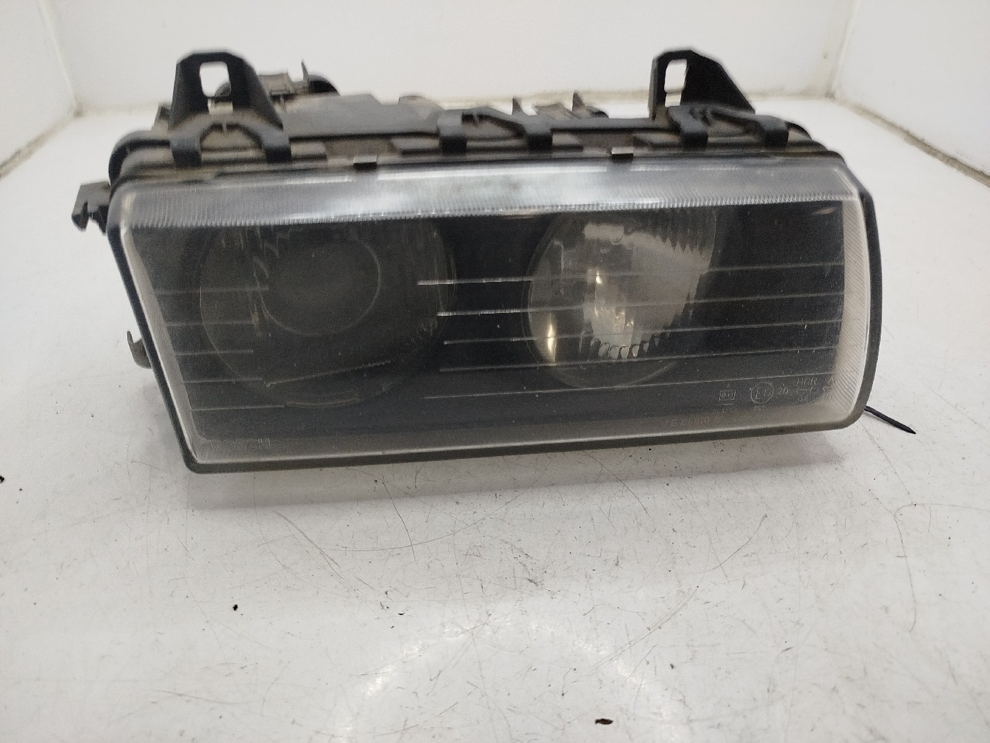 farol/ otica dianteiro dto bmw 3 touring  de 1994 a 1999