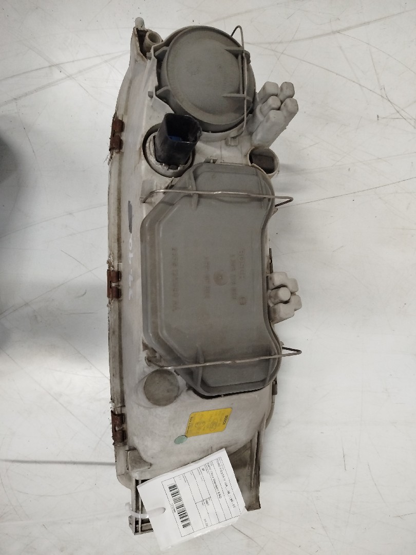 Farol/ Otica Dianteiro ESQ FORD FIESTA IV  de 1995 a 2002